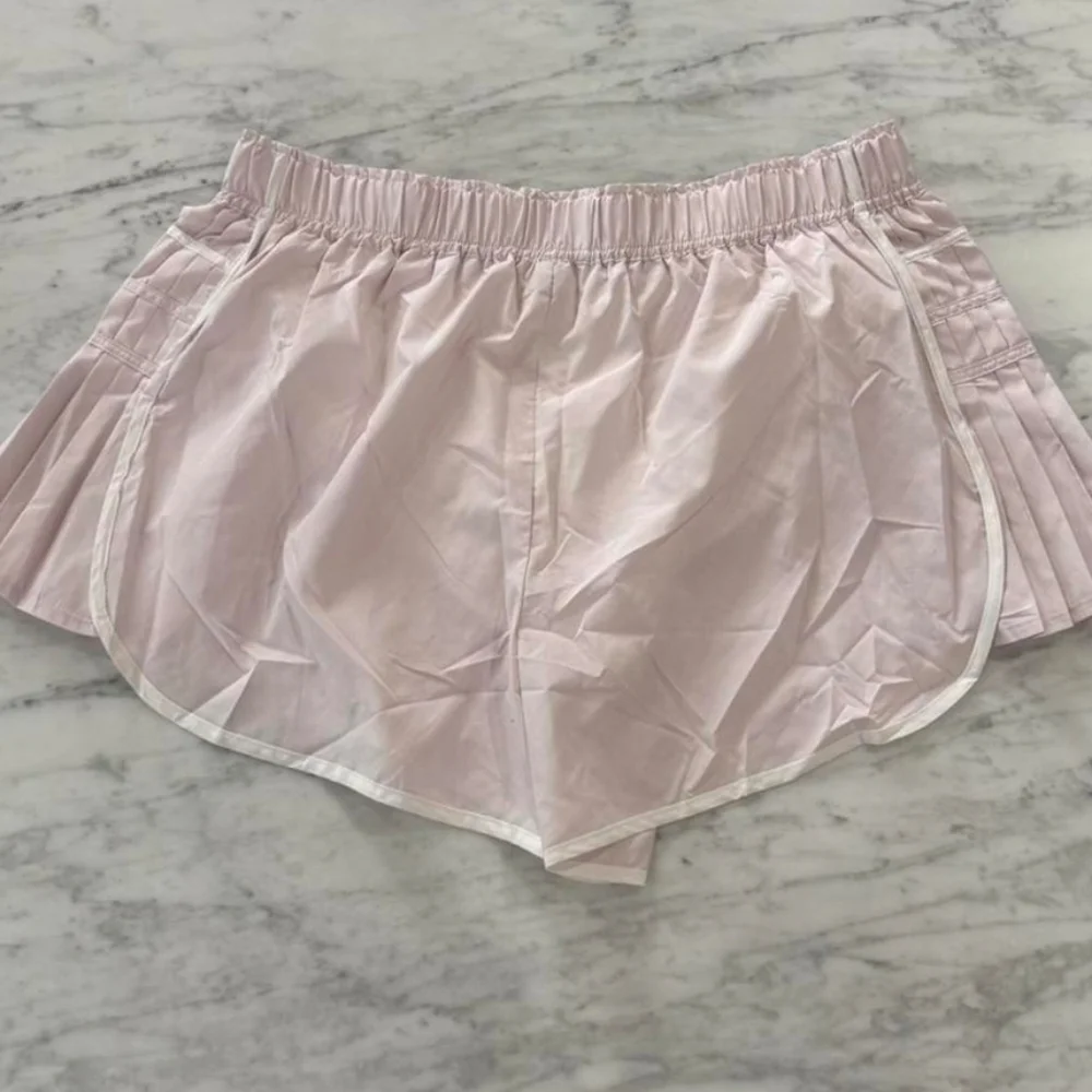 🩷FP Movement Easy Tiger Pleated Athletic Shorts Rose Wash Color - Picture 6 of 7
